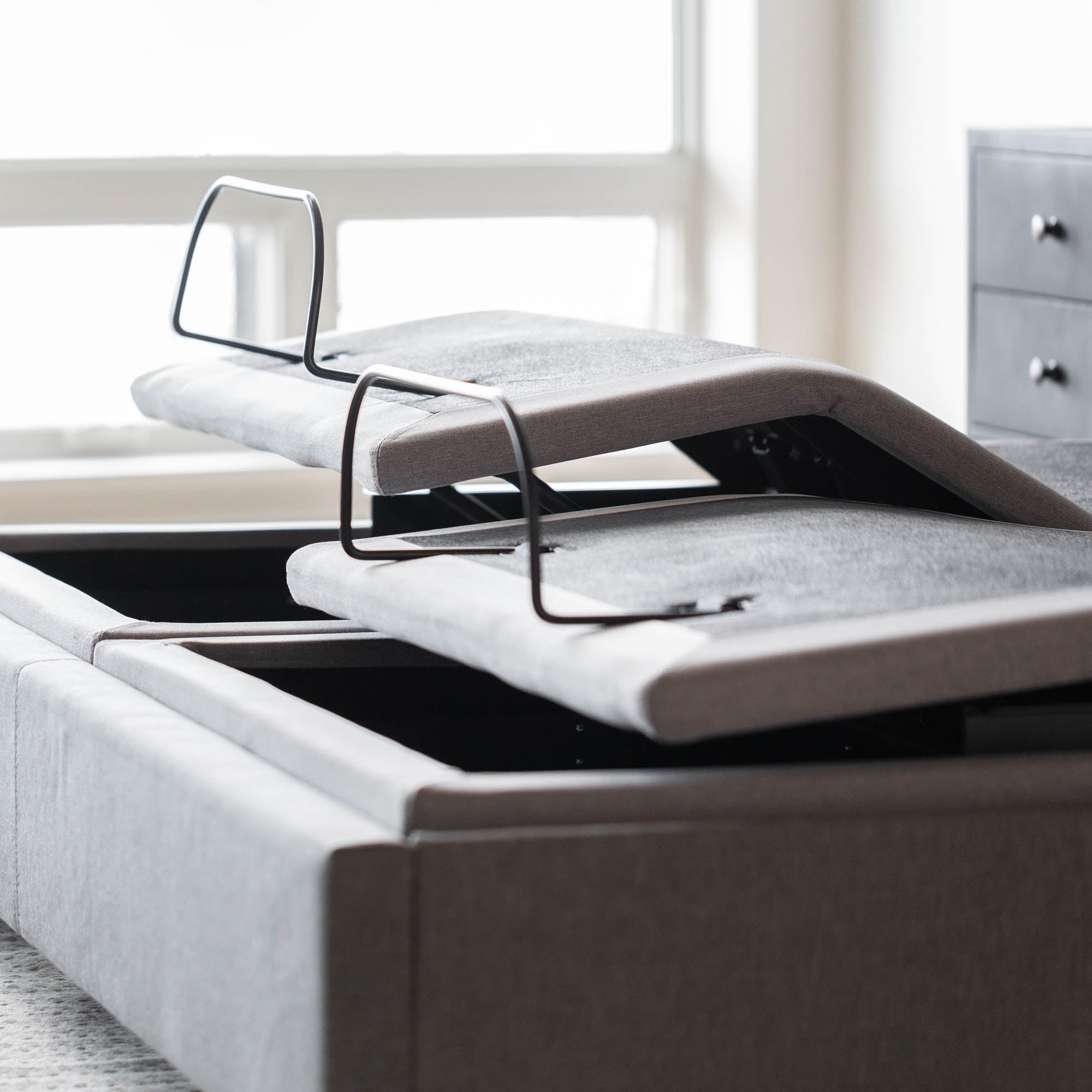 S755 Structures Eléctrica Cama Ajustable - Lunela