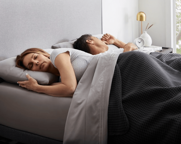 Estrés navideño y descanso: cómo dormir mejor en una temporada intensa - Lunela