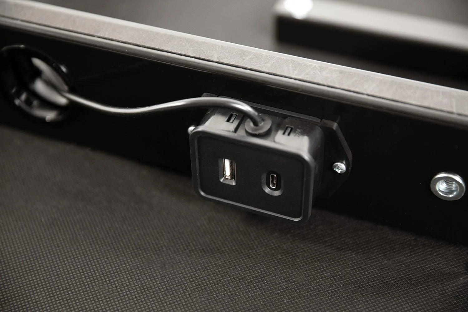 Sistema de Descanso Cama Eléctrica Z550 &amp; Colchón Lunela Látex Hybrid Tamaño California King - Lunela